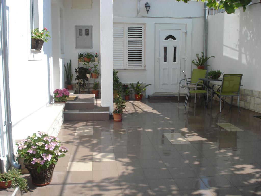 Apartment Lambasa Vodice Eksteriør billede